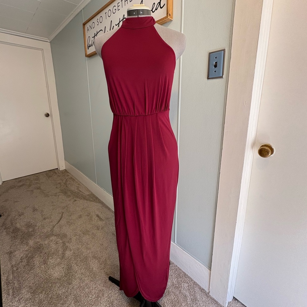 VENUS Burgundy Midi Dress